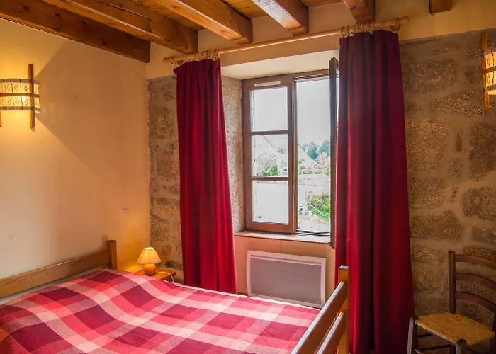 Feriehus De France A Brion (Lozere)